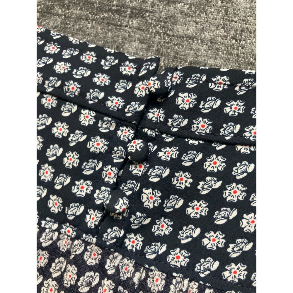 Loft Womens Medium Blue White Floral Knit Woven Tank Top Button Back Round Neck - Picture 11 of 13